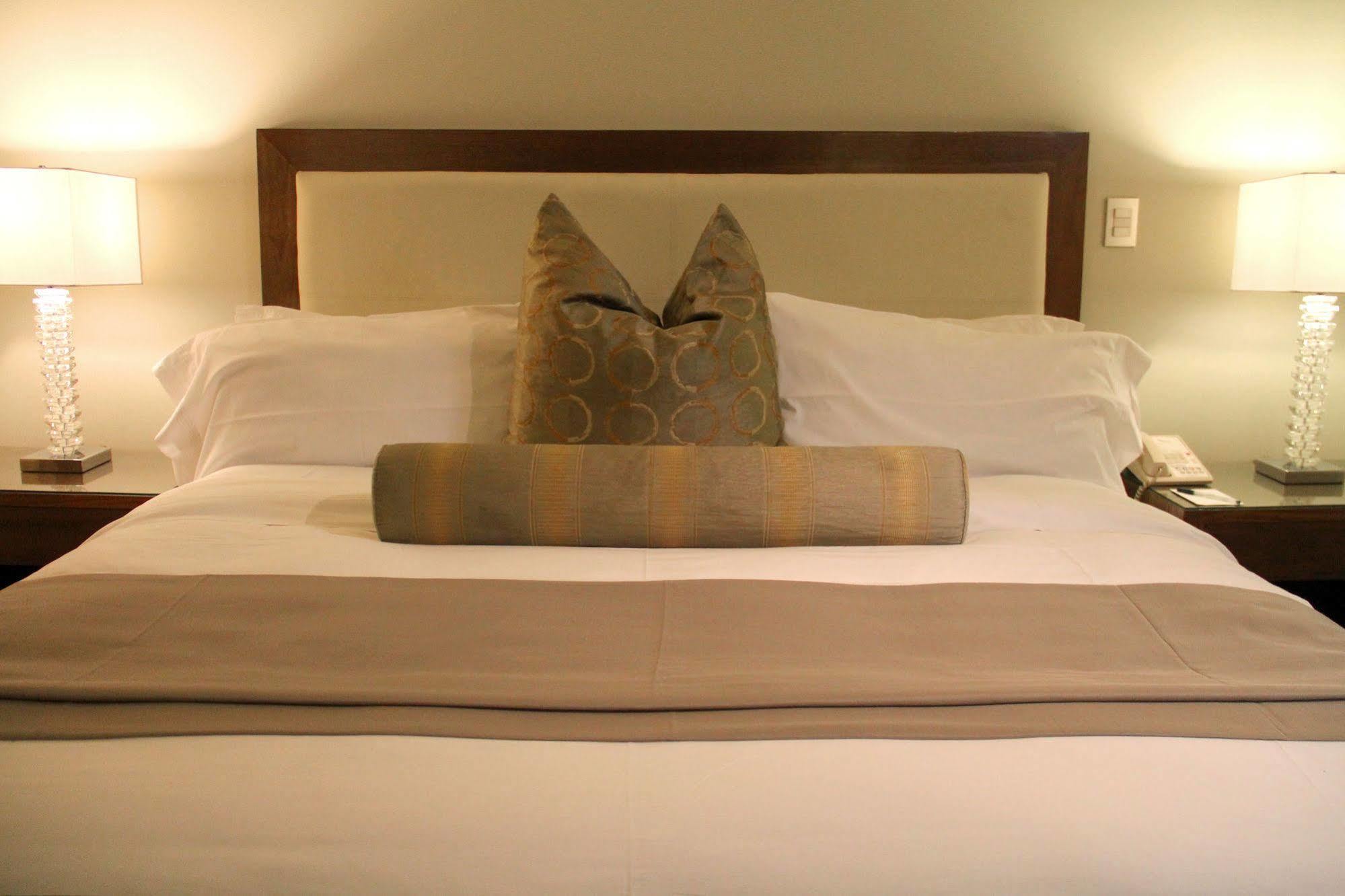 Hotel Antaris Cintermex Monterrey Zewnętrze zdjęcie